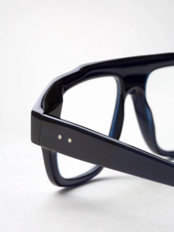 Oscar Magnuson trent om.6 Brille